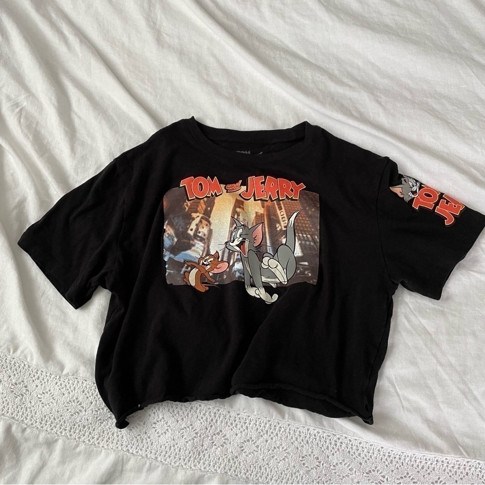Tom & Jerry MEDIUM Black Printed Graphic T-Shirt Cropped 90s Y2K